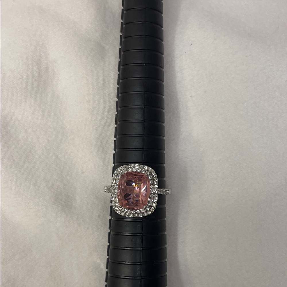 Ring NWOT Pink and Silver Size 10 - Picture 3 of 7